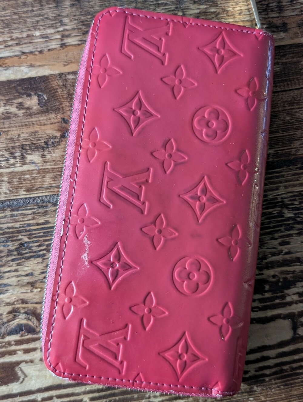 Louis Vuitton Fuchsia Vernis Monogram Zip-Around Wallet with Box And Dust bag